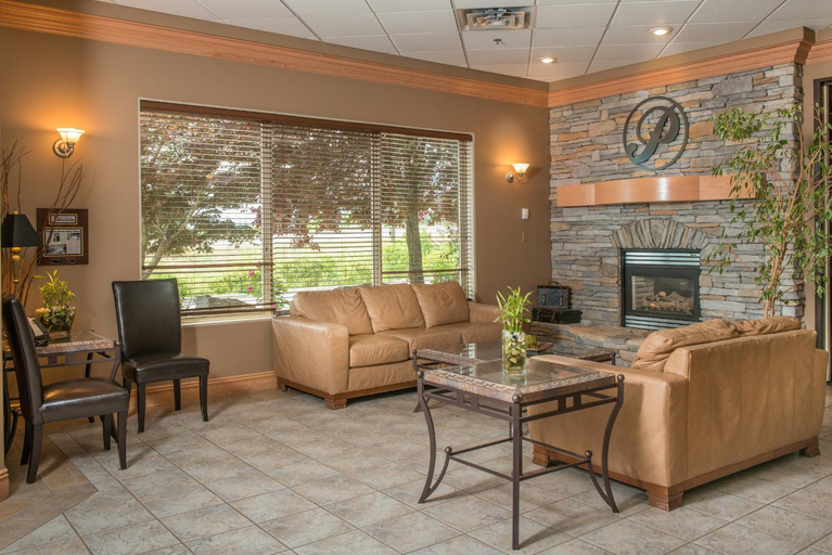 Public Area, Hilltop Inn - Salmon Arm, Columbia-Shuswap