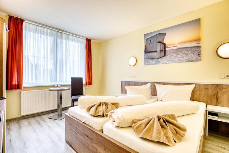 Bedroom 2, Hotel Kiebitz an der Ostsee, Rostock