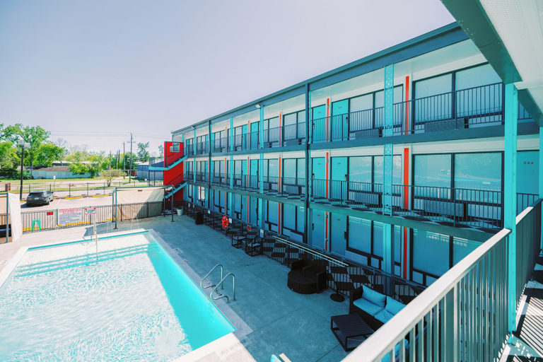 Swimming Pool 2
