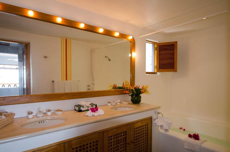 Bathroom 3, Playa Rosa Bungalows Careyes, La Huerta