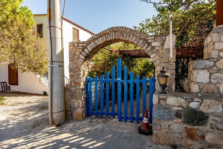 Others 5, Zeytin Pansiyon Palamutbükü, Datça