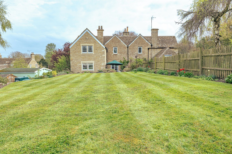 Exterior & Views 2, Herdsman's Cottage - 3BD in Wiltshire, Wiltshire