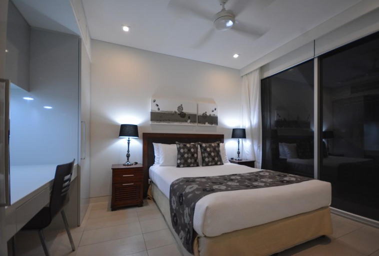 Bedroom 3, Coconut Grove Port Douglas Hotel, Douglas