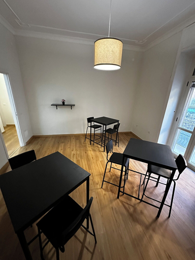 Others 5, Carolines home, Napoli