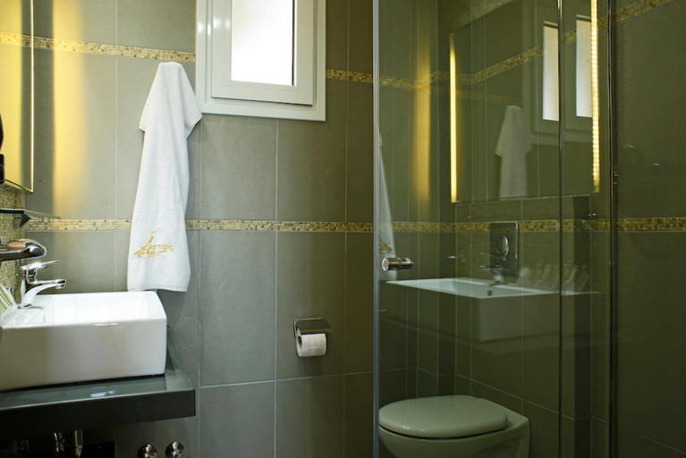 Bathroom 5, Asteris Hotel, Ionian Islands