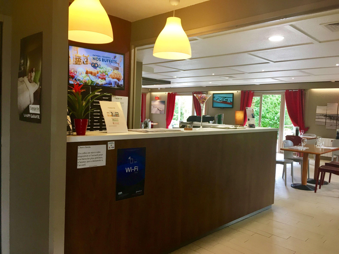 Public Area 3, Campanile Villeneuve sur Lot - Pujols, Lot-et-Garonne