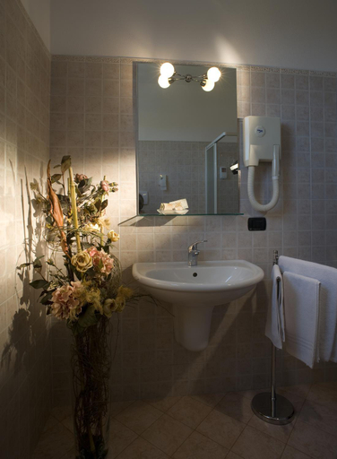 Bathroom, Scaligero, Verona