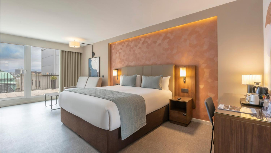 Bedroom 2, RIU PLAZA THE GRESHAM DUBLIN, Dublin