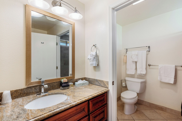 Bathroom 4, West Sonoma Inn & Spa, Sonoma