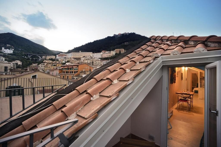 Others 4, Willy's Home, Salerno