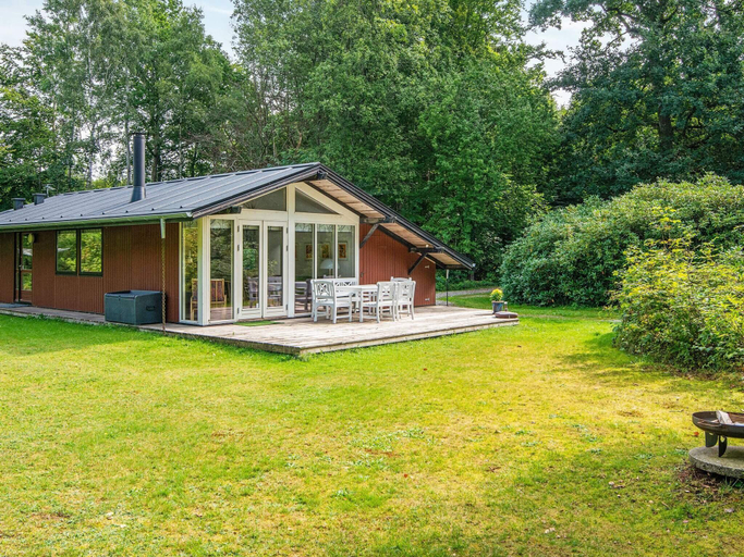 Others 5, Tranquil Lakeside Retreat in Ry-By Traum, Skanderborg