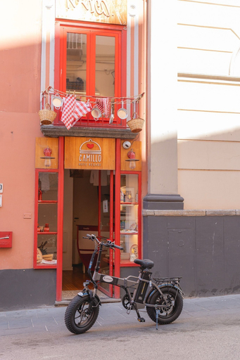 Exterior & Views 2, Lampara, Napoli