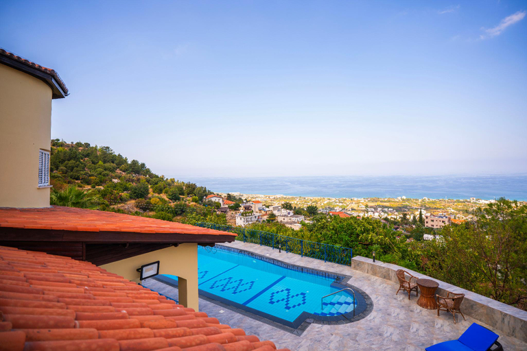 Others 4, 4-bedroom villa with amazing views