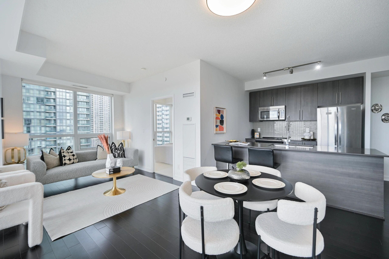 Others 5, The Greenville Deluxe Suites & Towers, Toronto
