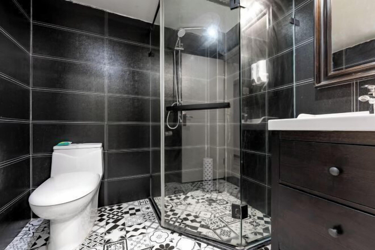 Bathroom 3, 7 Days Inn (Zibo Zhou Village Gushangcheng Street), Zibo