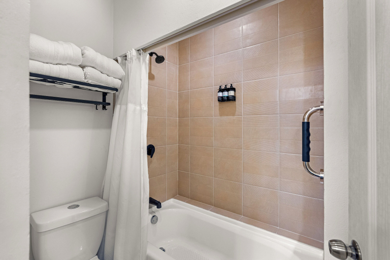 Bathroom 3, Casa Cristal, Hotel Boutique, Allende