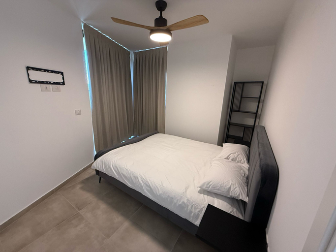 Bedroom 2, J&G Suites