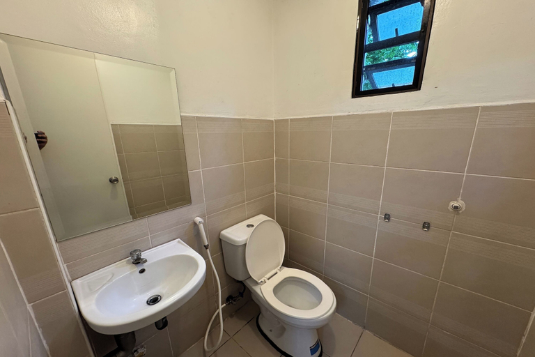 Bathroom 4, Franca Arcade near Quezon City Circle, Quezon City