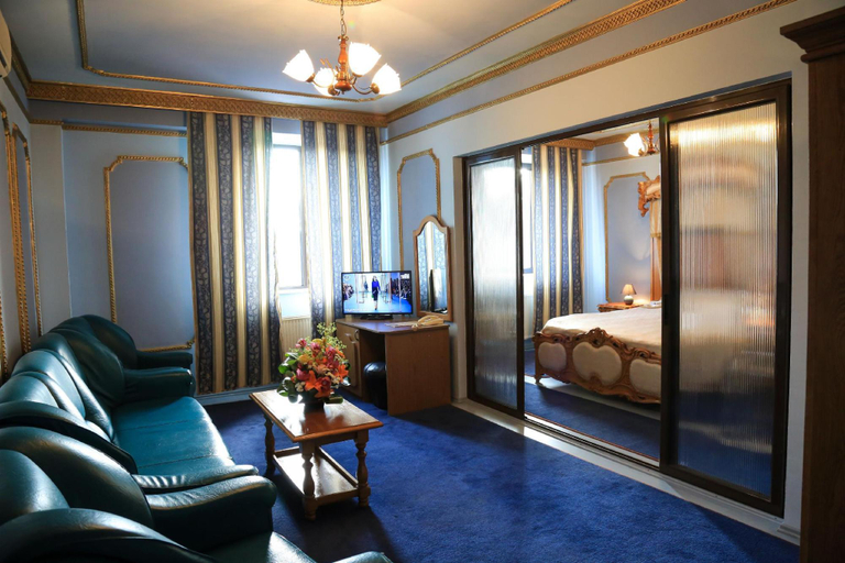 Others 3, Hotel Kreta, Galati