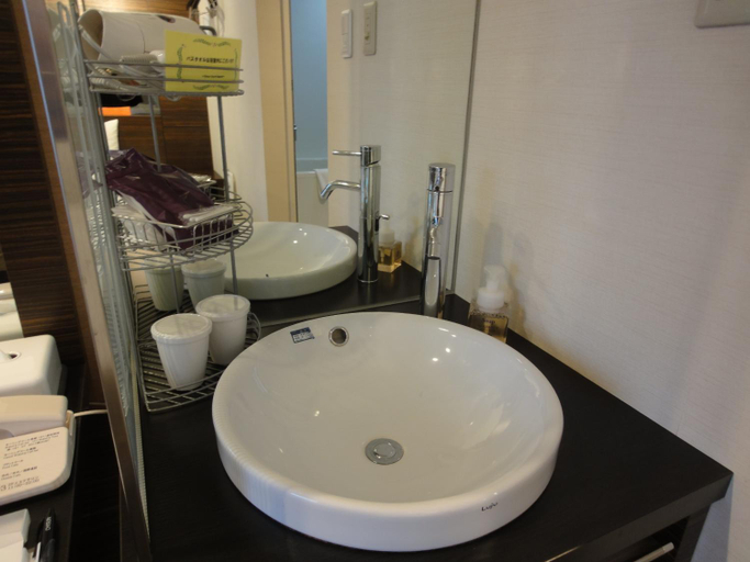 Bathroom 2, S-Peria Hotel Nagasaki, Nagasaki