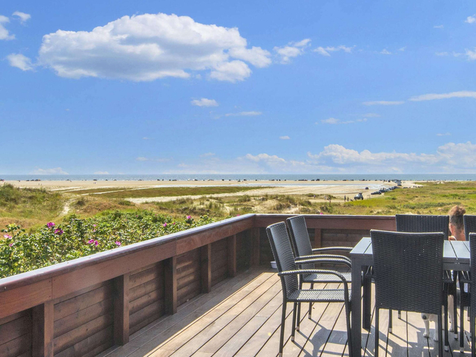 Outdoor dining 3, Holiday Home in Fano With Free Water Park Access, Fanø