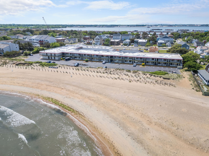 Others 4, Casa Del Mar, Norfolk