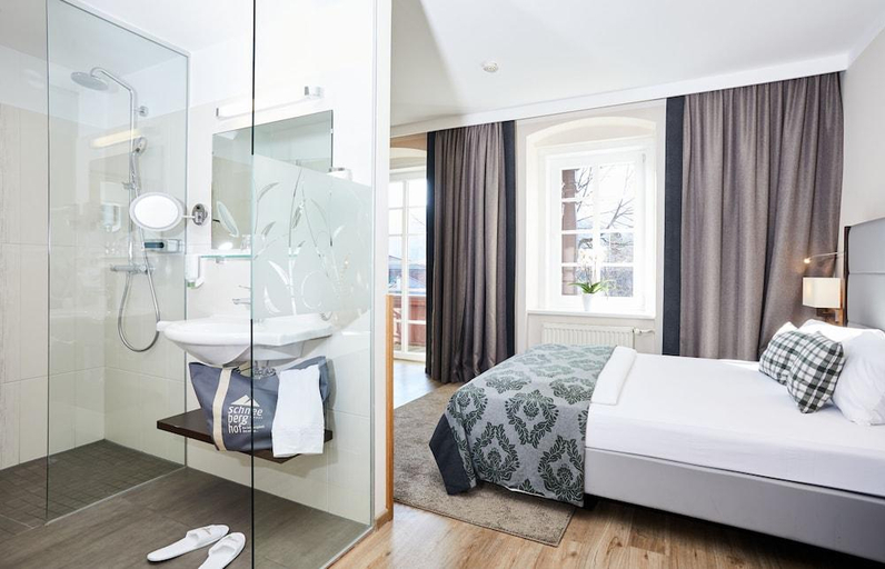 Bedroom 3, Hotel Schneeberghof, Neunkirchen