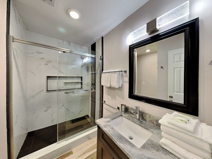 Bathroom 4, Grande Belle by Southern Vacation Rentals, Escambia