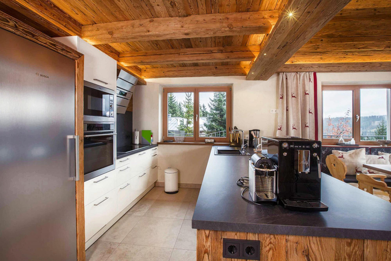 Others 3, Chalet in Konigsleiten with Mountain Views Spa, Zell am See