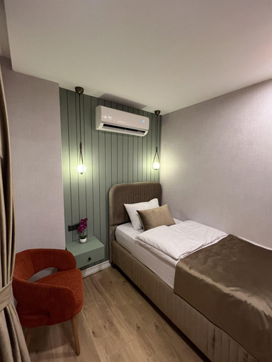 Bedroom 4, The Aramis Galata Hotel, Beyoğlu