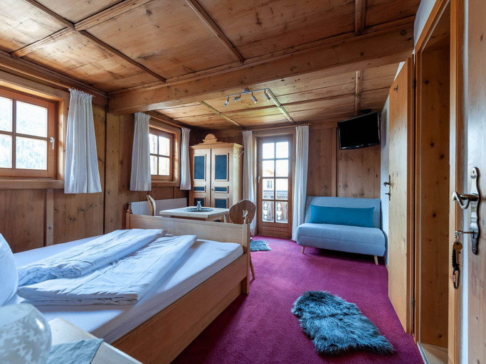 Bedroom 4, Beautiful Flat in Kirchberg Near the ski Area, Kitzbühel