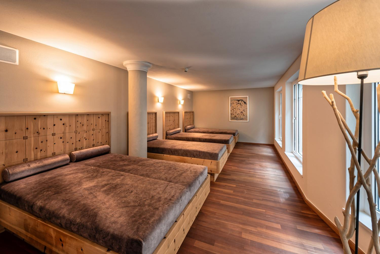 Bedroom 3, Romantik Hotel Oberwirt, Bolzano