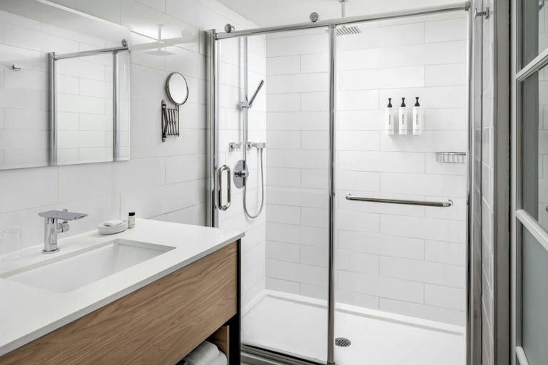 Bathroom 5, Mont Gabriel, Sainte-Adele, a Tribute Portfolio Resort, Les Pays-d'en-Haut
