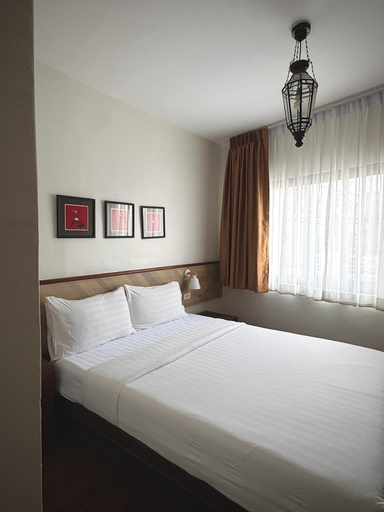 Bedroom 4, Chetuphon Gate, Phra Nakhon