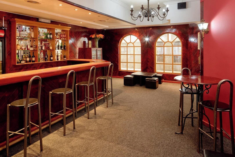 Food & Drinks 3, Penthouse 711 at La Montagne by First Private Stays, iLembe