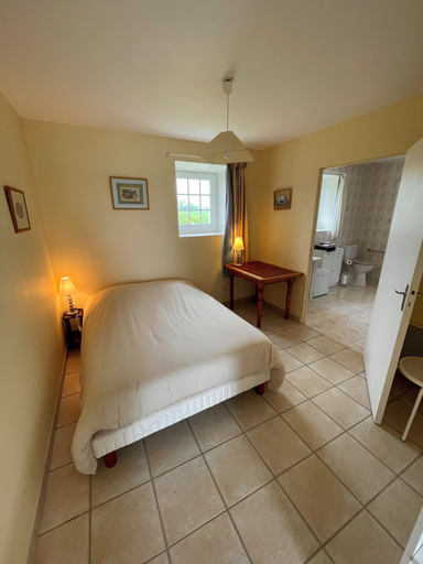 Bedroom, Ferme fortifiée d Enguenard, Calvados