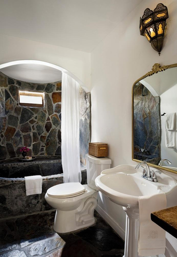 Bathroom 3, Korakia Pensione, Riverside
