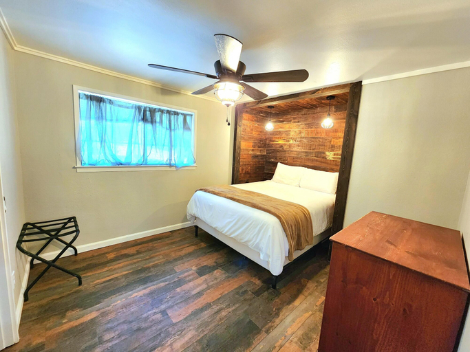 Bedroom 4, Miners Suite in Shaver Lake, Fresno