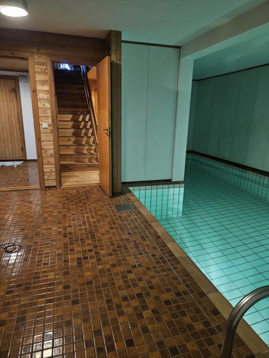 Others 5, Private room - 1 in a luxury villa CHALET STYLE, Oslo