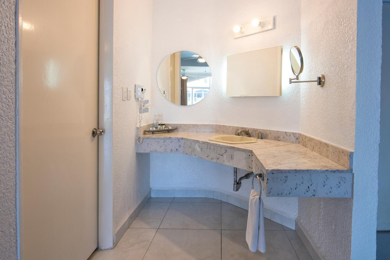 Bathroom 4, Villa Bejar Cuernavaca, Huitzilac