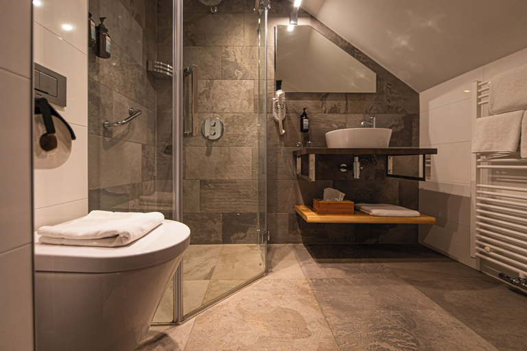 Bathroom 5, Buitenplaats Kasteel Elsloo, Stein