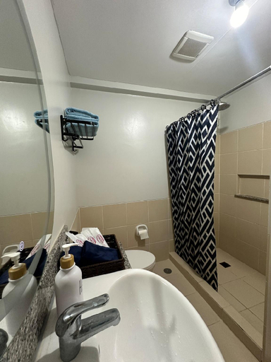Bathroom 3, 2 Bedrooms Verdon Parc | Samal View with Balcony, Davao City