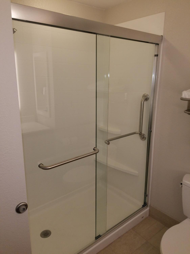 Bathroom 4, Holiday Inn Express Rolla By IHG, Phelps