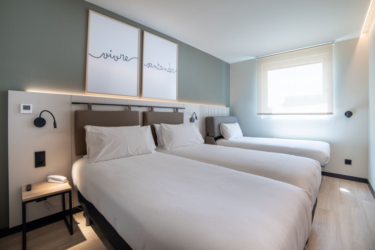 Bedroom 3, ibis Styles Santander, Cantabria
