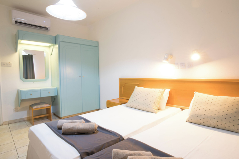 Bedroom 3, DebbieXenia Hotel Apartments