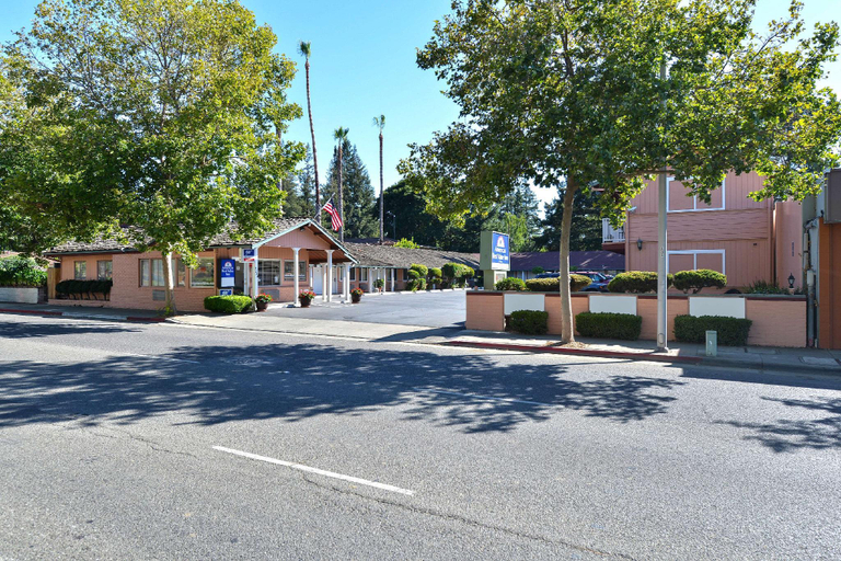 Exterior & Views 1, Americas Best Value Inn Sky Ranch, Santa Clara