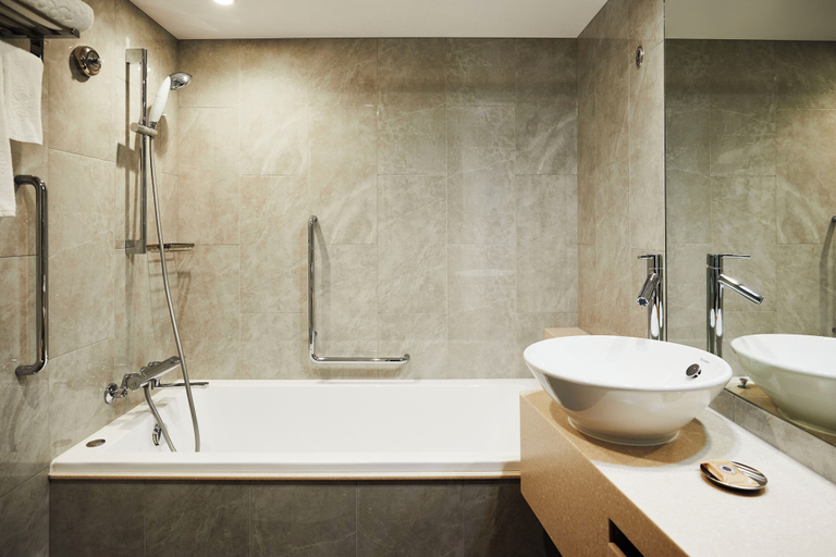 Bathroom 5, Keio Plaza Hotel Tokyo, Shinjuku