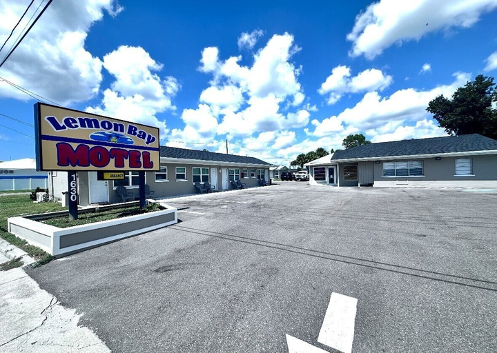 Exterior & Views 2, Lemon Bay Motel, Charlotte