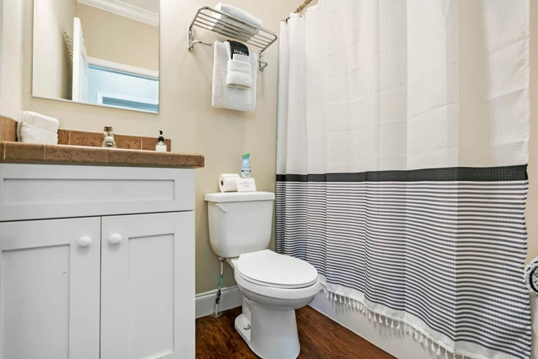 Room 2, Heated Pool Beach Patio Lounge Near Downtown, Saint Johns