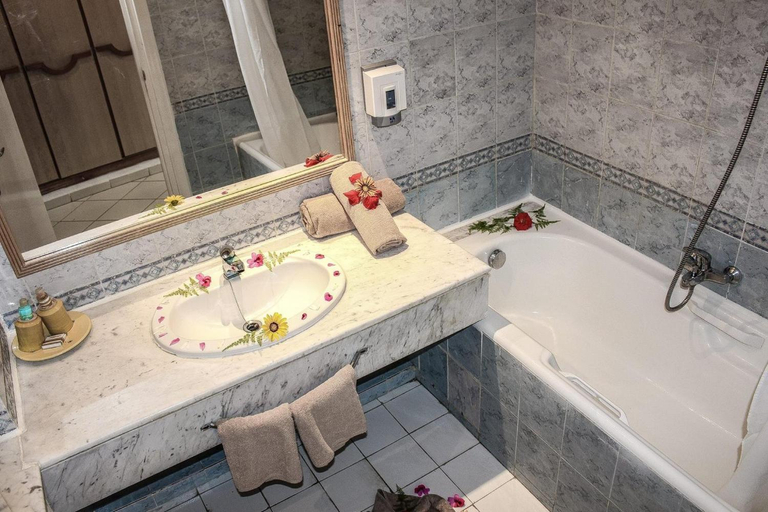 Bathroom 5, Hotel Nesrine Hammamet, Hammamet